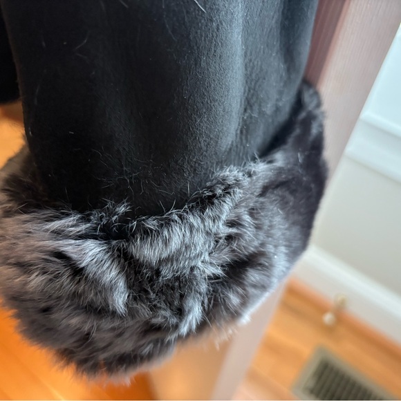 Luxurious genuine shearling jacket with rabbit trim - Picture 4 of 4